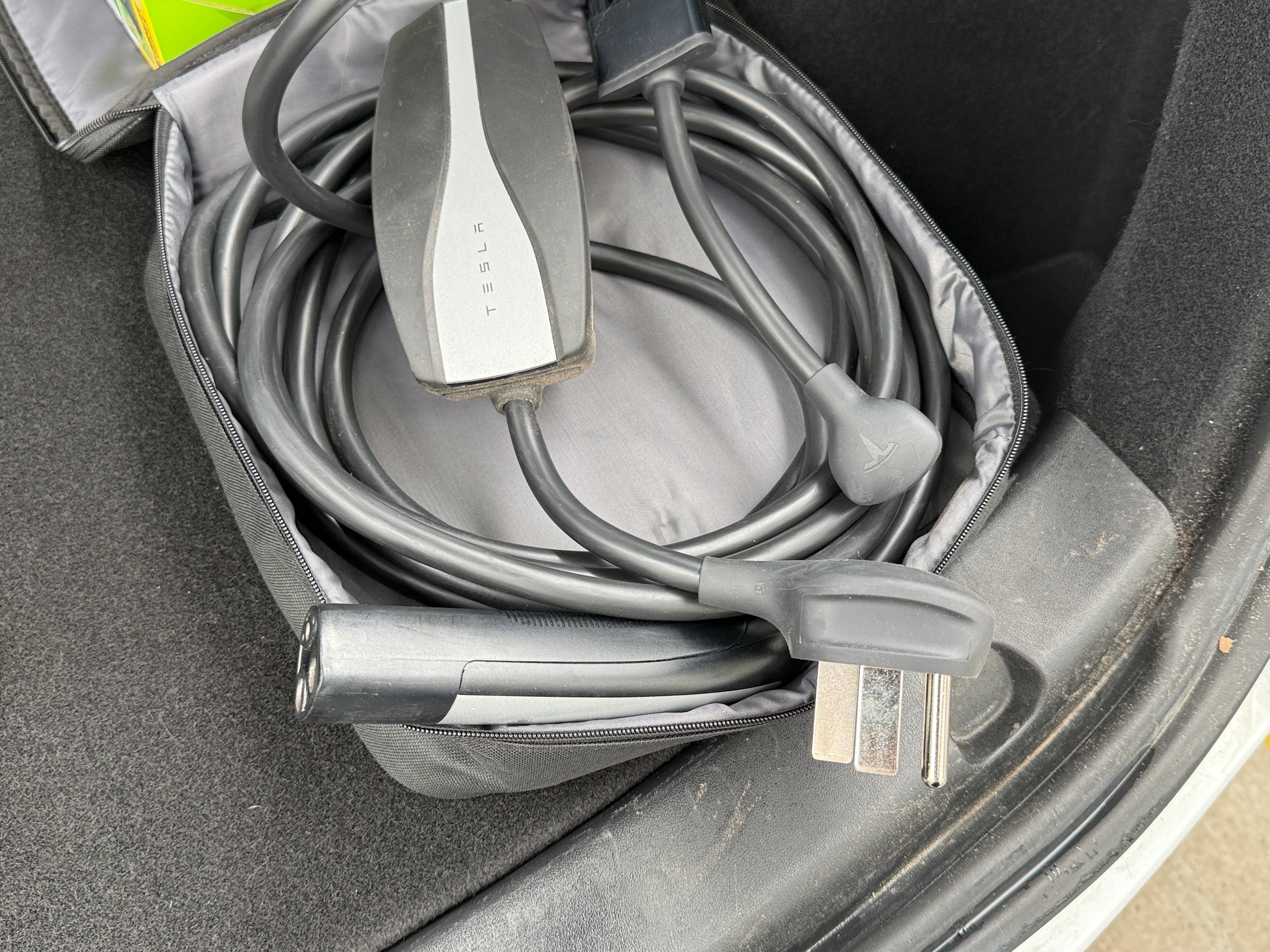 tesla model y 2023 7SAYGDEE6PF596630 image tesla model y 2023 7SAYGDEE6PF596630 image